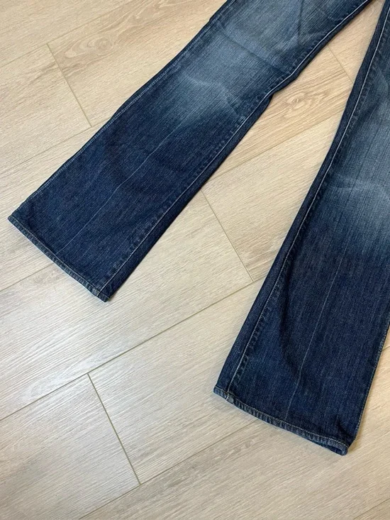 7 FOR ALL MANKIND Bootcut Women’s Jeans - FREE SHIPPING on Bundles $85+ - Picture 6 of 15